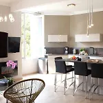 70m2 - La Roseraie * Cannes