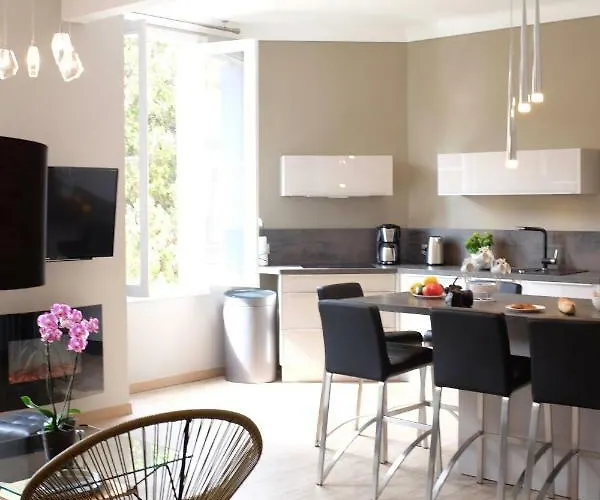 70m2 - La Roseraie * Cannes