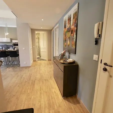70m2 - La Roseraie アパート